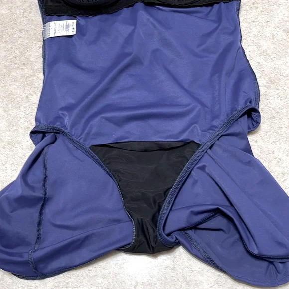 Lands' End Women's One Piece Swimsuit - Navy - Picture 8 of 9